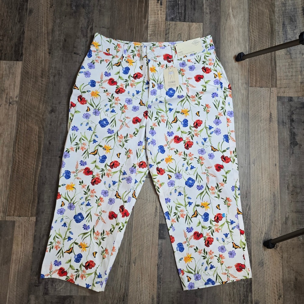 St Johns Bay Floral Capri Pants Womens 8 White Multi Butterfly Tummy Control NWT